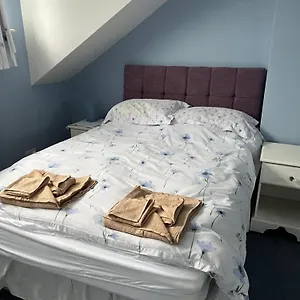 Second Floor Double En-suite Harrogate